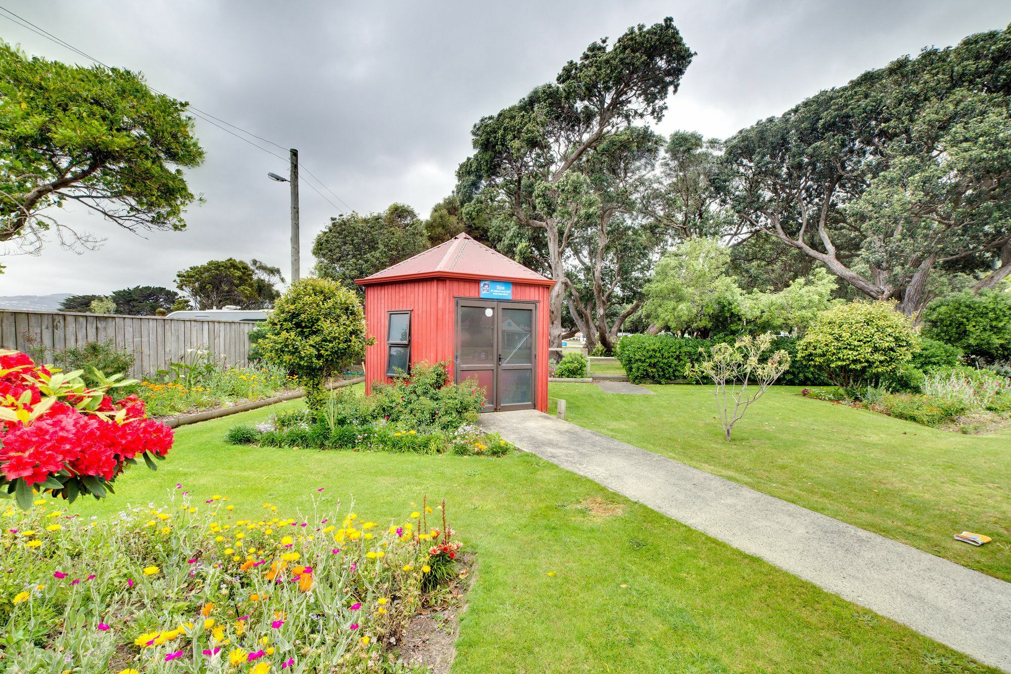 Wellington Top 10 Holiday Park Lower Hutt Exterior foto